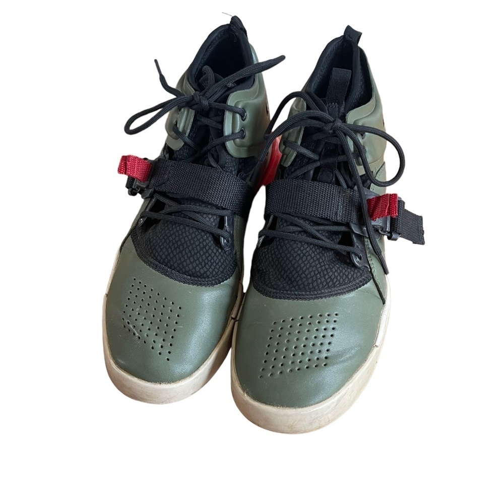 Nike Airforce 270 Utility Shoes - Picture 3 of 8